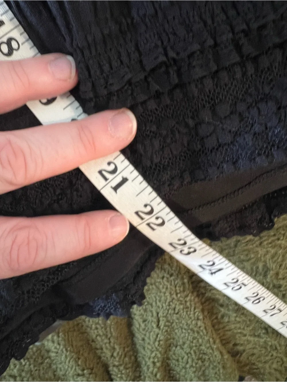 Torrid Size 6 Black Crotchet Skirt